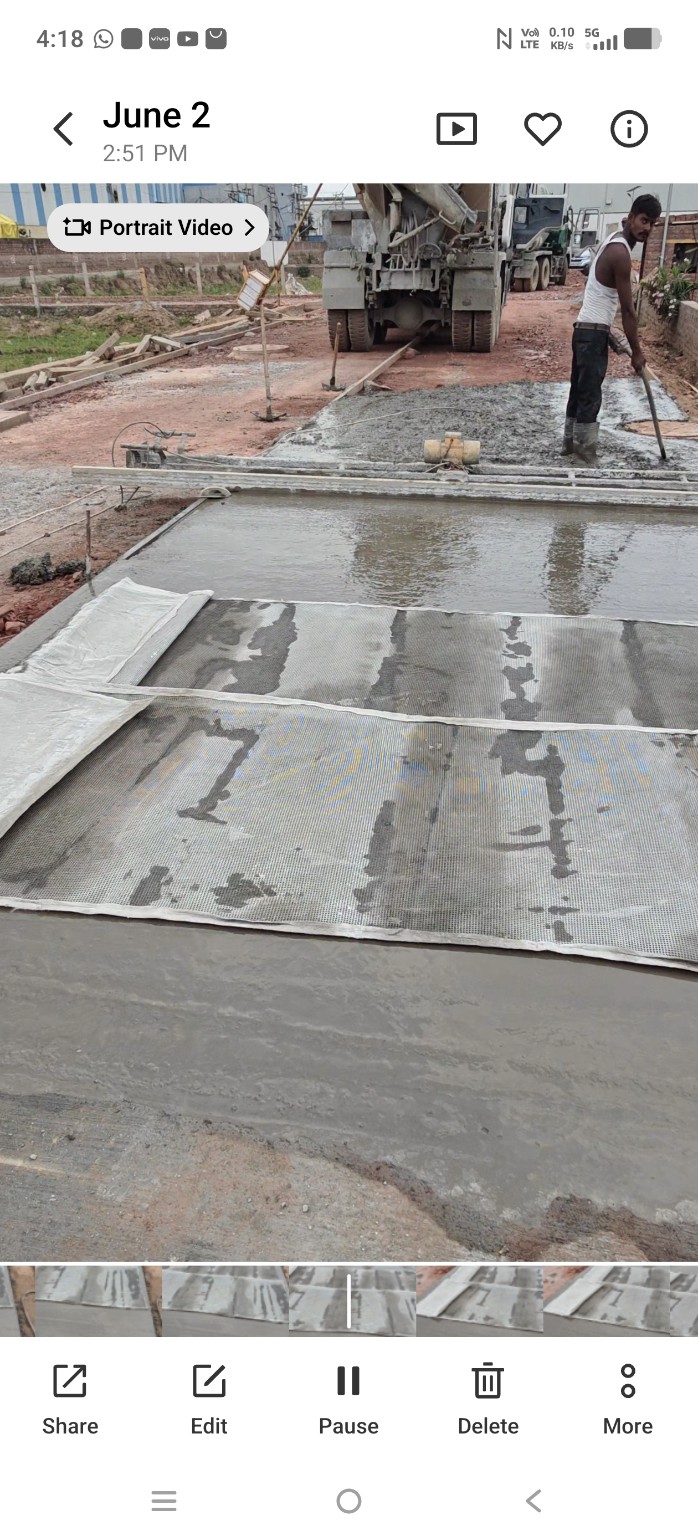 Vacuum dewatering process on M25 cement concrete road in Faridabad